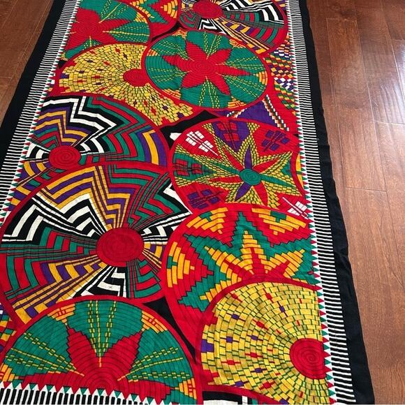 DX 100% Wool Large Maximalist Colorful Geometric Mandala Patterned Shawl, Wrap - Picture 7 of 16